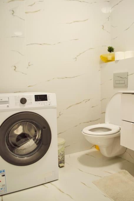 오라데아 3 Dream Apartmant 3+Parcare Gratuita 아파트 외부 사진