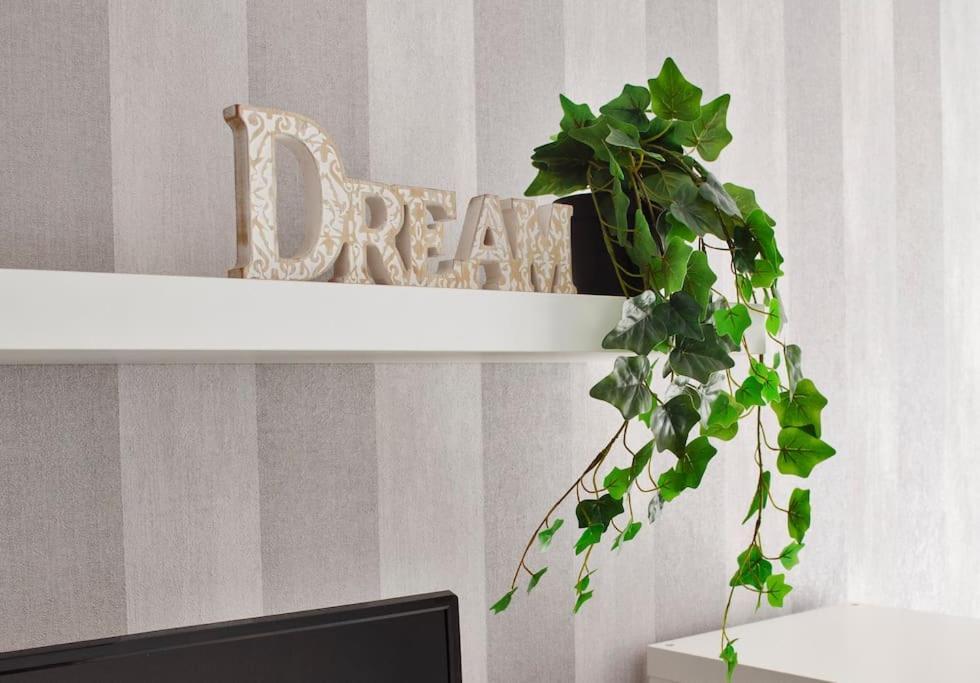 오라데아 3 Dream Apartmant 3+Parcare Gratuita 아파트 외부 사진
